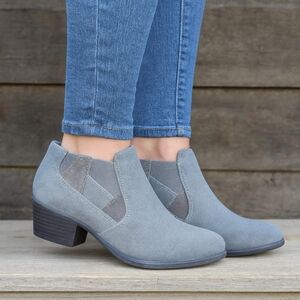 Earth Origins NEW!! Christine, Gray Suede Western Patchwork, Comfort Bootie 6W